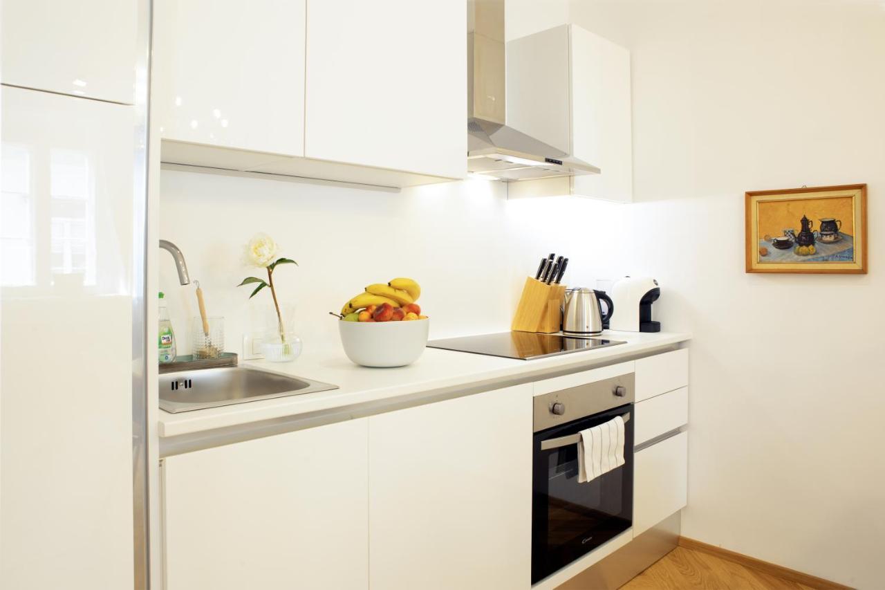 Stylish Apartment In Historical Center Ljubljana Bagian luar foto